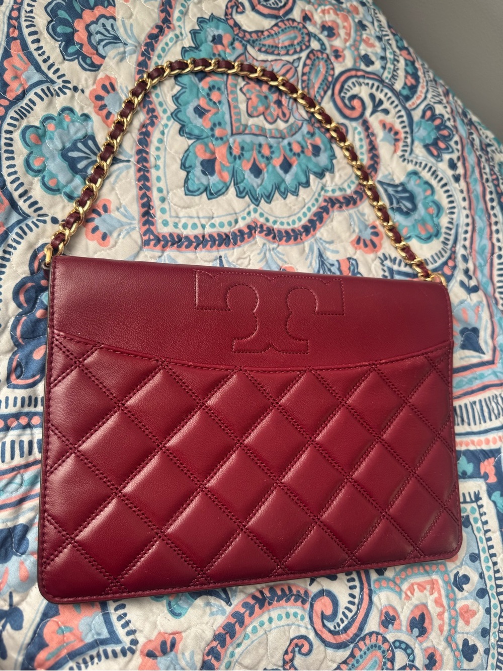 Tory Burch Quilted Leather Savannah Chain Shoulder Bag in Burgundy